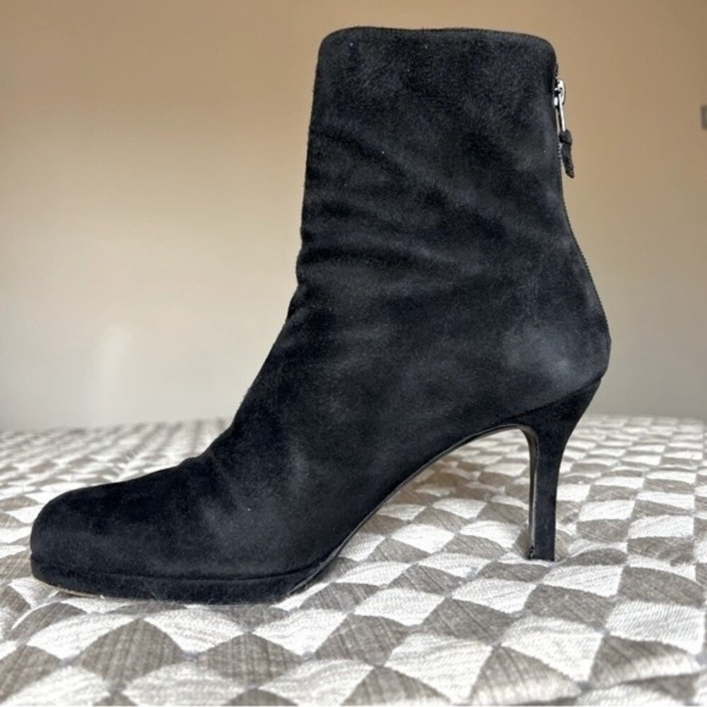 Stuart Weitzman Black Suede Chic Heeled Ankle Boots Booties Back Zip Women 9.5